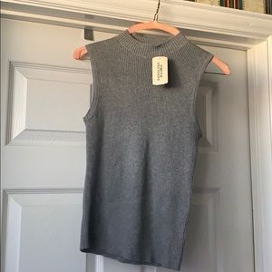 Gray Sleeveless Mock Turtleneck Sweater